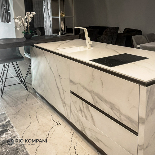 Laminam