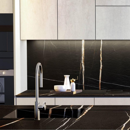 Laminam